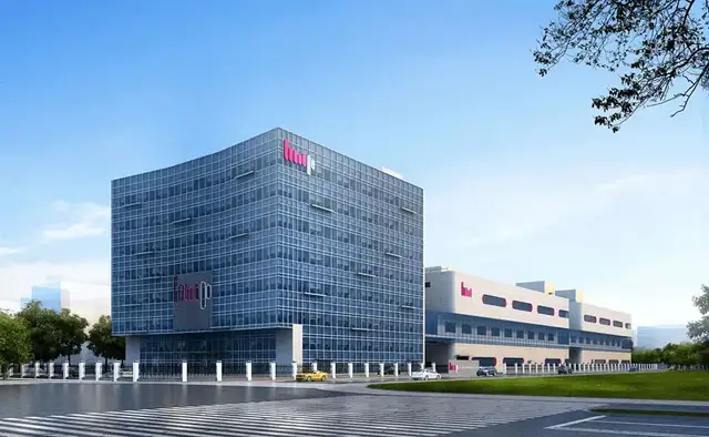 霍建宁打辅助，李嘉诚家族攒下1600亿现金